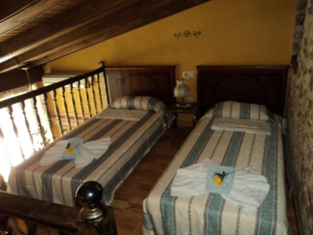 Allotjaments Rurals Pere Petit Santa Pau